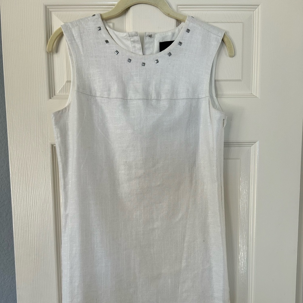 Cynthia Rowley White Studded Sleeveless Shift Dress‎ Silver Studs Size 4